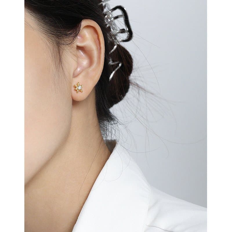 Mini CZ Starfish 925 Sterling Silver Stud Earrings