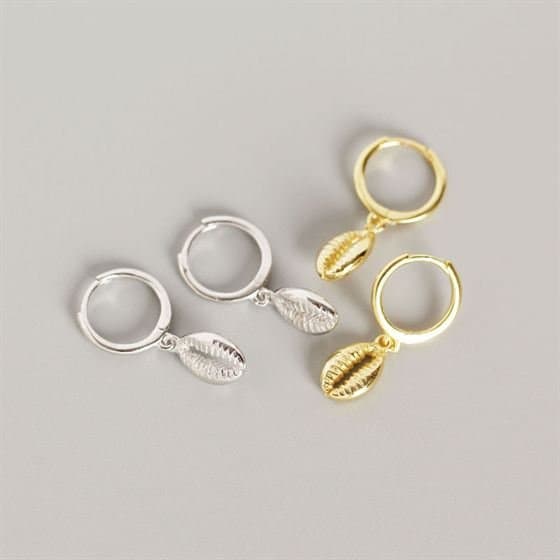 Hollow Shell 925 Sterling Silver Leverback Earrings