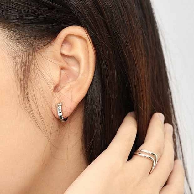 Wheel Circle 925 Sterling Silver Huggie Hoop Earrings