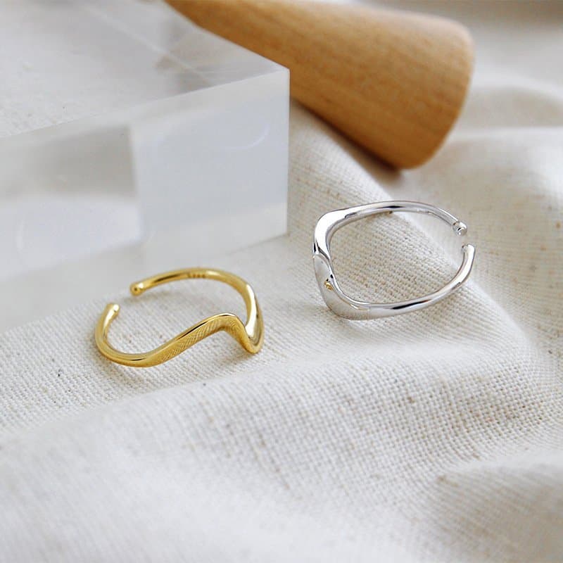 Elegant Wave 925 Sterling Silver Adjustable Ring