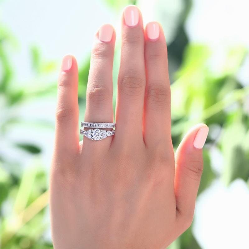 Vintage Style 1.00 Carat Created Diamond Ring