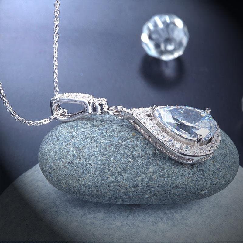 Tear Drop Pendant Necklace