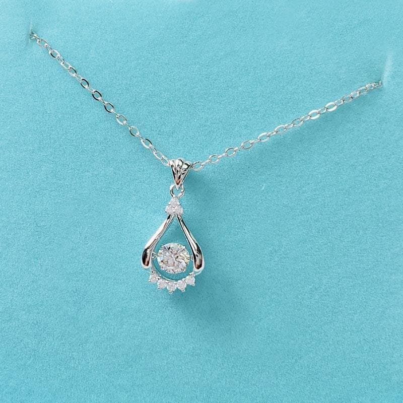 Dancing Stone 0.5 Carat Moissanite Diamond Necklace