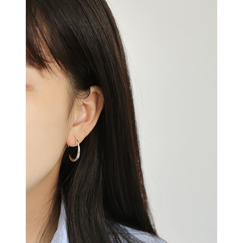 O Shape Simple 925 Sterling Silver Hoop Earrings