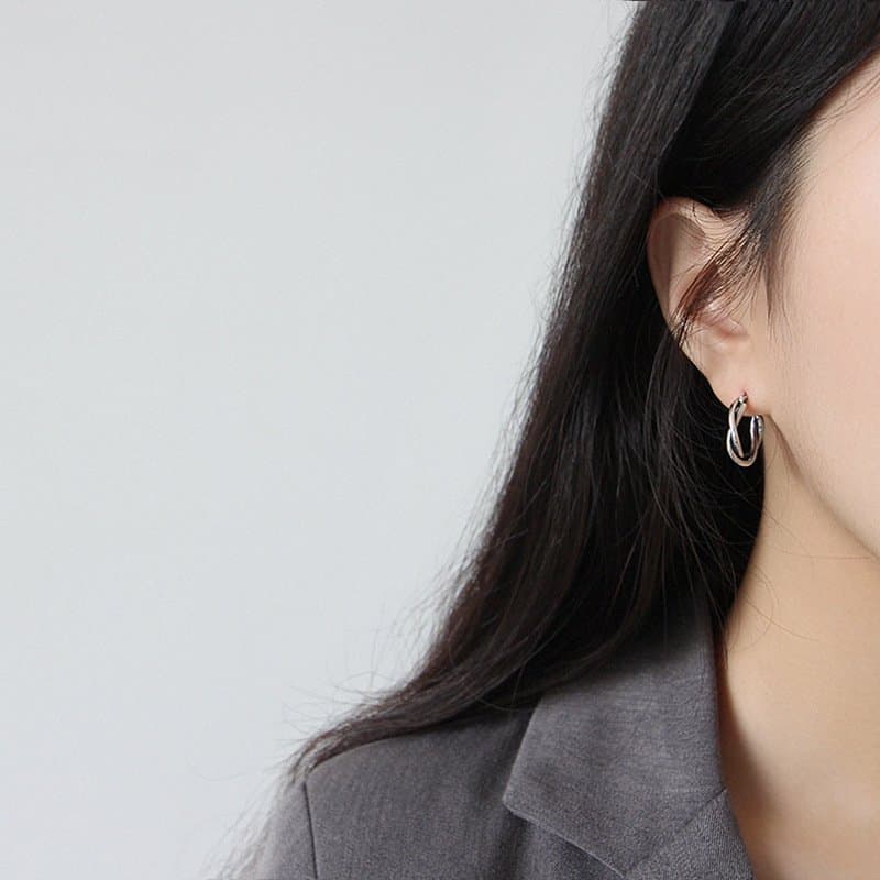 Twisted Circle 925 Sterling Silver Hoop Earrings