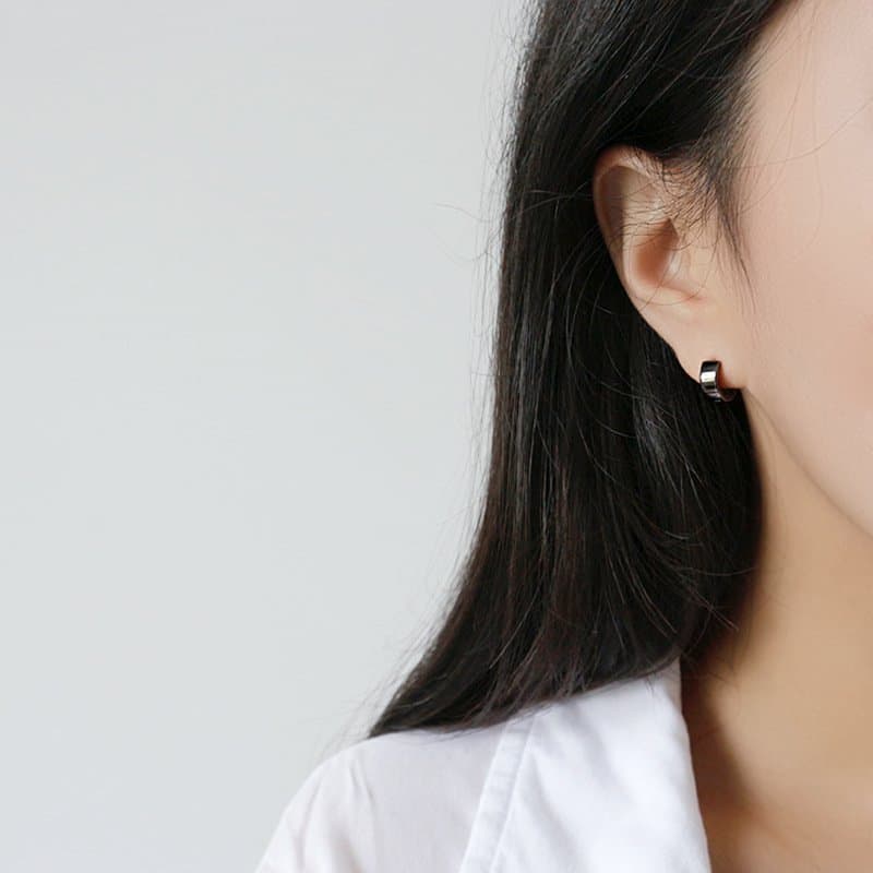 Geometric Mini Cirlce Black 925 Sterling Silver Hoop Earrings