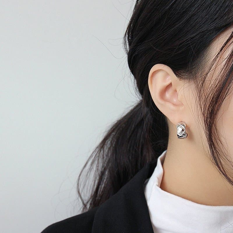 Check Pattern C Shape 925 Sterling Silver Stud Earrings