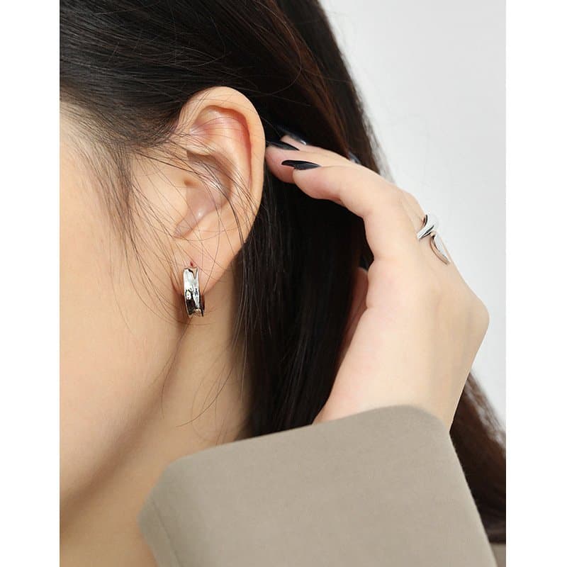 Minimalist Geometric Circle 925 Sterling Silver Huggie Hoop Earrings