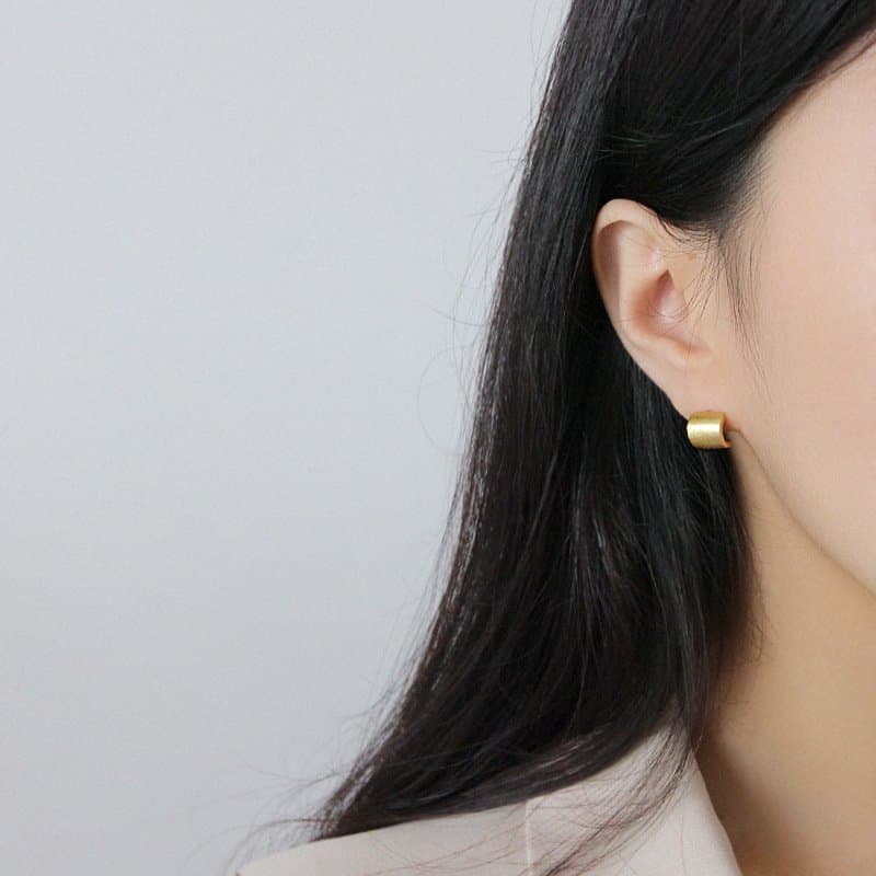 Geometric Smi Circle 925 Sterling Silver Stud Earrings