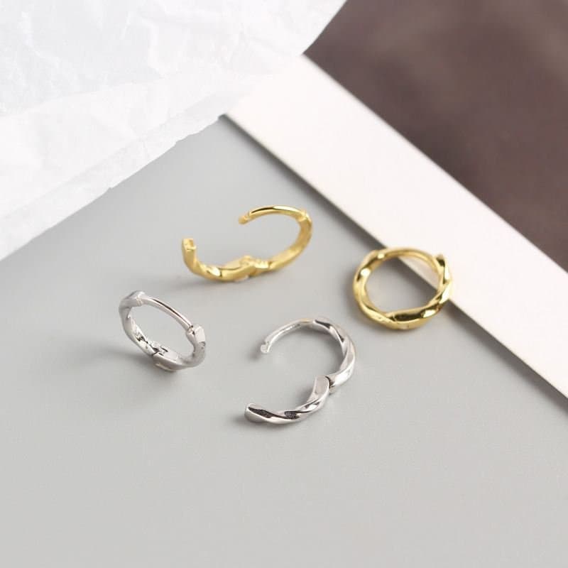 Irregular Twisted Circle 925 Sterling Silver Huggie Hoop Earrings