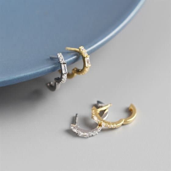 Simple Rectangle CZ 925 Sterling Silver Leverback Earrings