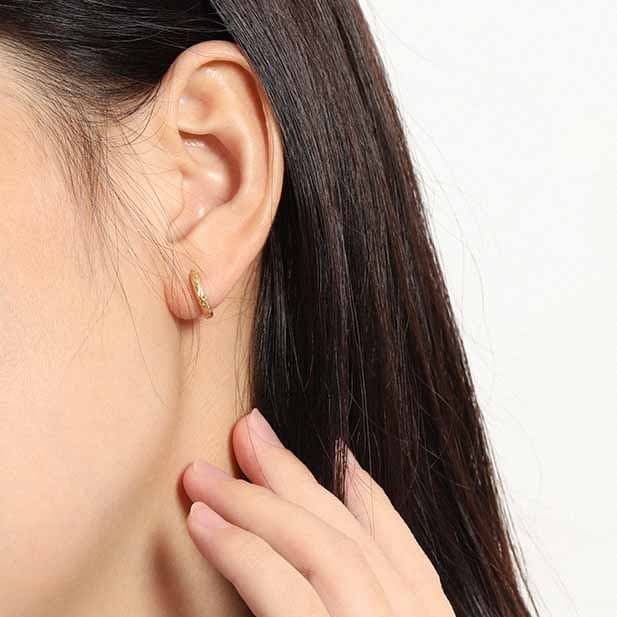 Mini Irregular Geometric Circle 925 Sterling Silver Huggie Hoop Earrings