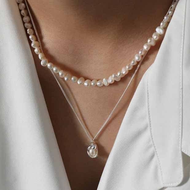Elegant Oval Shell Genuine Cultured Pearl 925 Sterling Silver Necklace