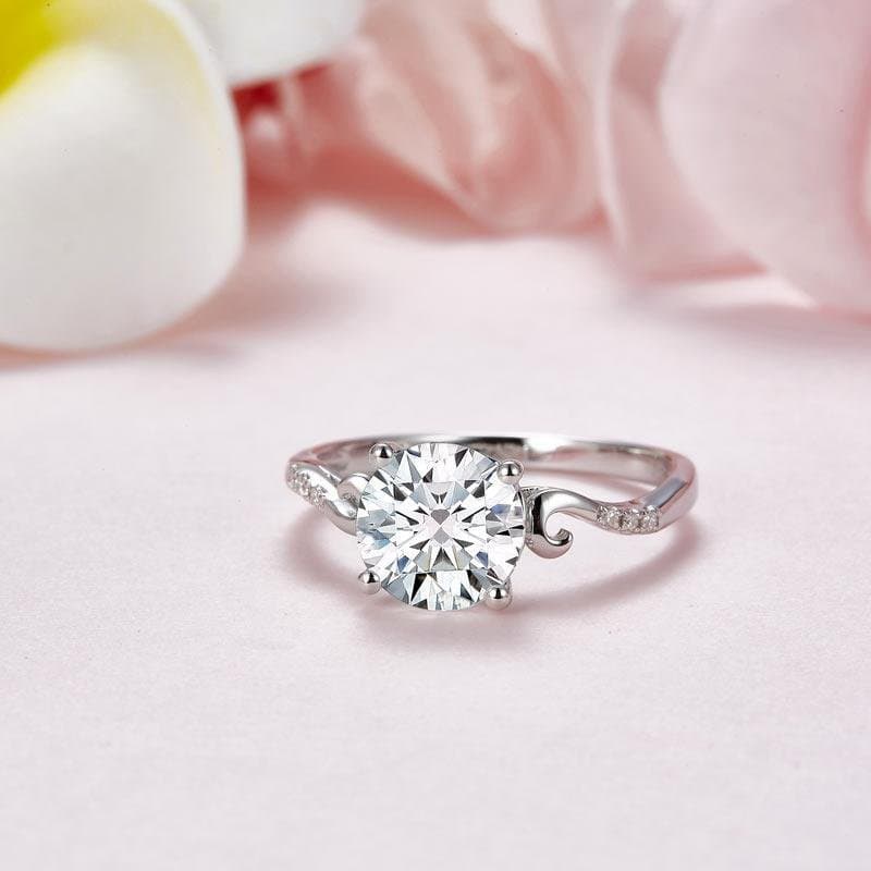 2 Carat Moissanite Diamond (8 mm) Ring
