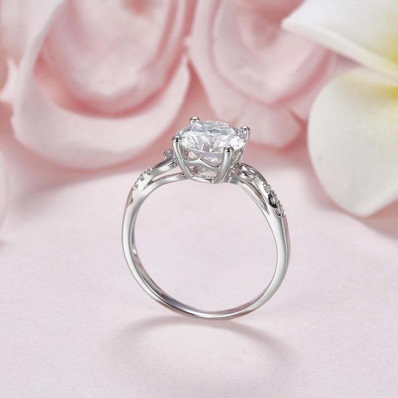 2 Carat Moissanite Diamond (8 mm) Ring