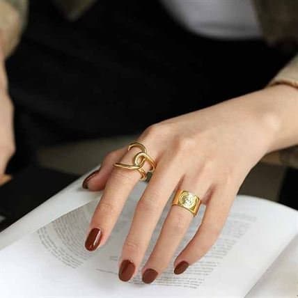Elizabethan Portrait 925 Sterling Silver Adjustable Ring