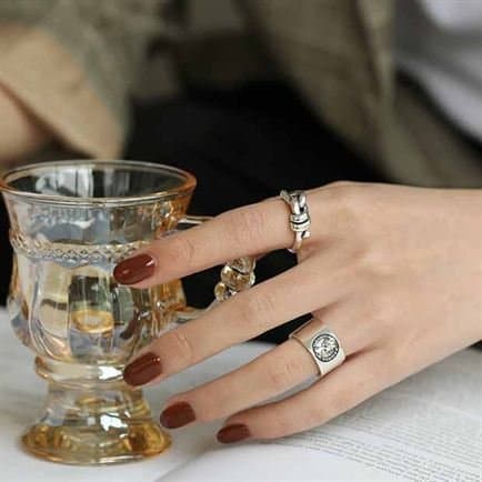 Elizabethan Portrait 925 Sterling Silver Adjustable Ring