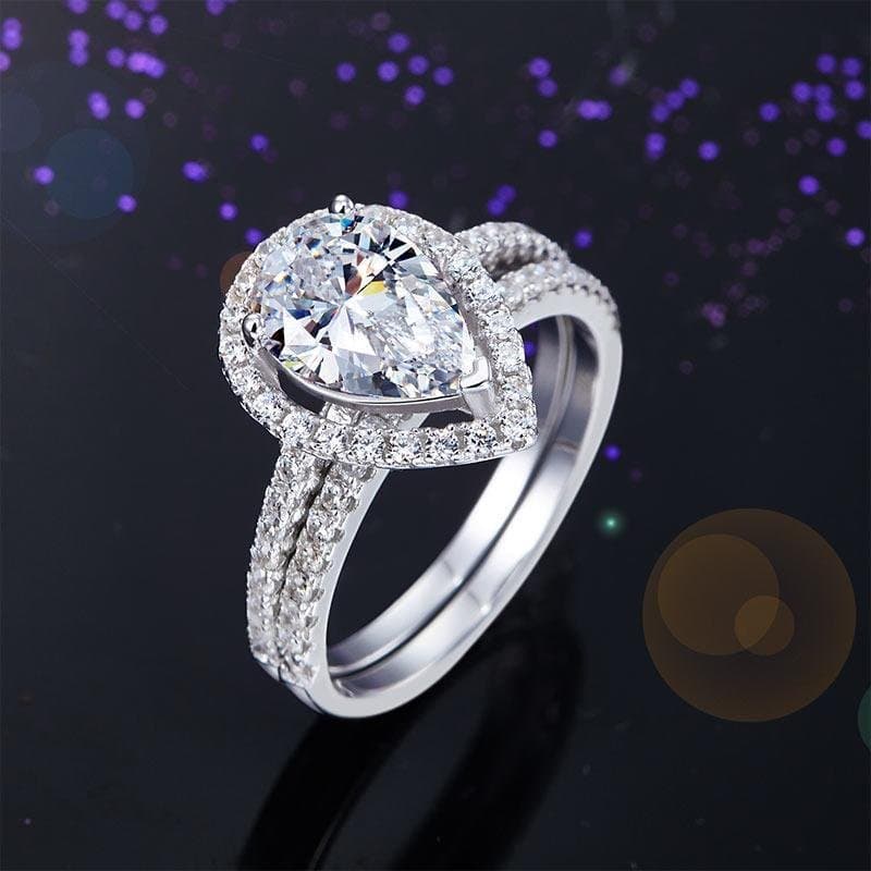 2 Ct Pear Ring Set