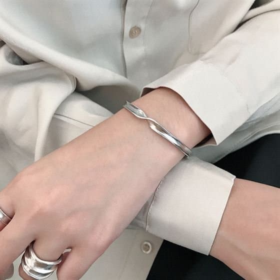Twisted 925 Sterling Silver Open Bangle