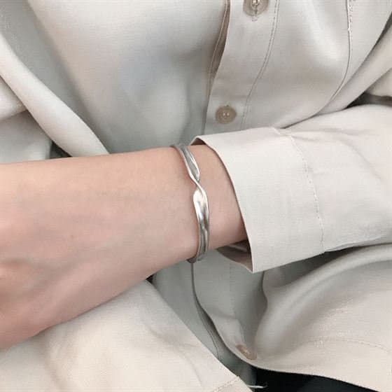 Twisted 925 Sterling Silver Open Bangle