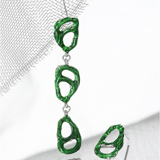 Asymmetric Green Hollow Pig Noise 925 Sterling Silver Dangling Earrings