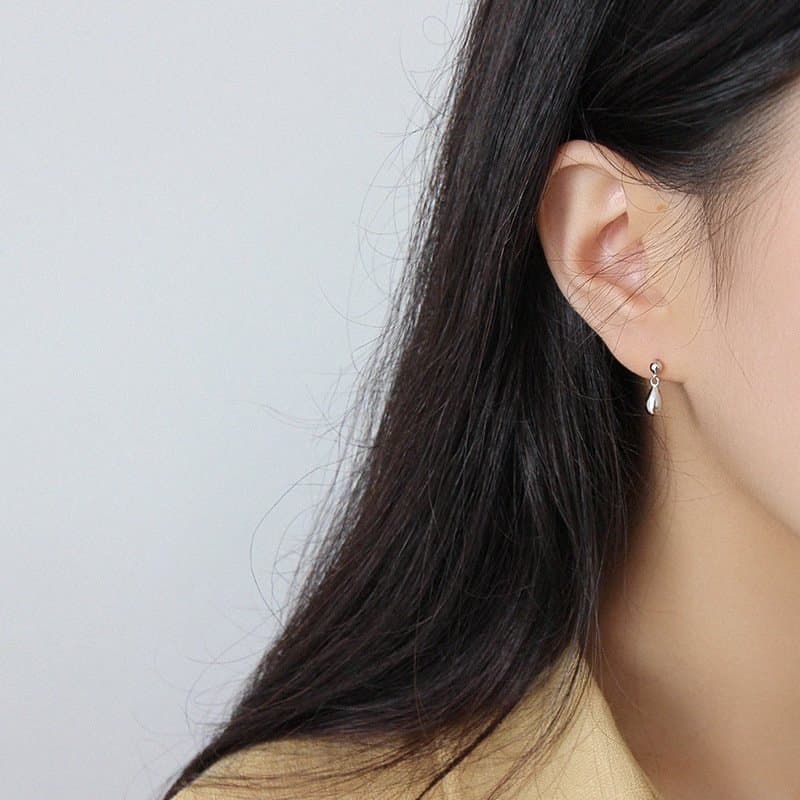 Drop Water Girl 925 Sterling Silver Stud Earrings