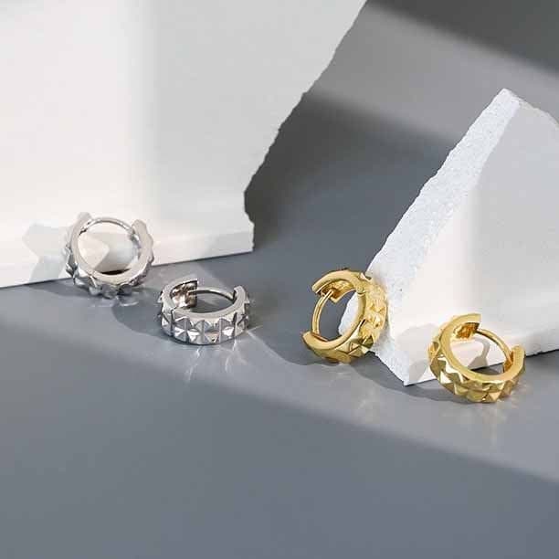 Gear Circle 925 Sterling Silver Huggie Hoop Earrings