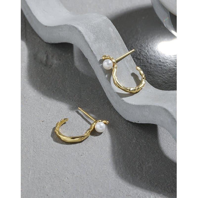 S Shape Round Shell Pearl 925 Sterling Silver Hoop Earrings